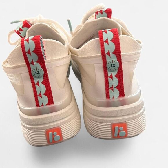 BALA Twelves Flow Sneakers – White Knit Clog-Sneaker, Size 6.5 nursing hospital - Picture 5 of 8